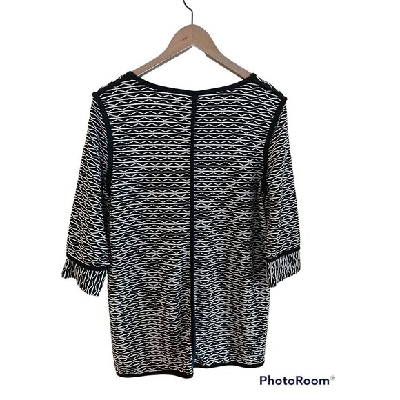 #9 Thomas & Olivia Black & White Top. Sz. M - Picture 2 of 3